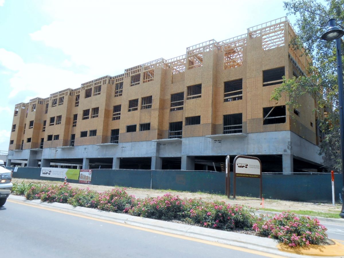 District Apartments 1