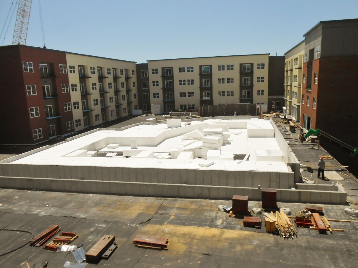 District Apartments 3