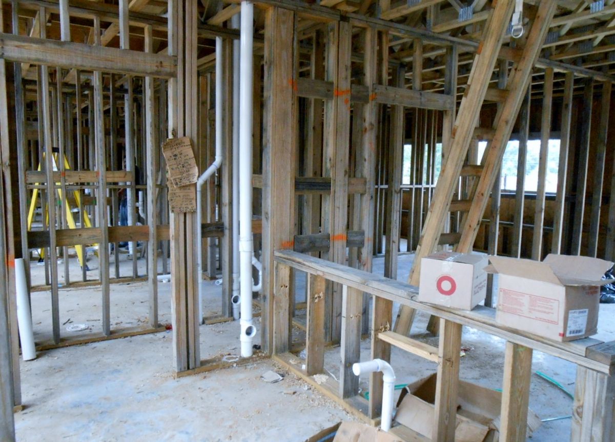 District Apartments 5