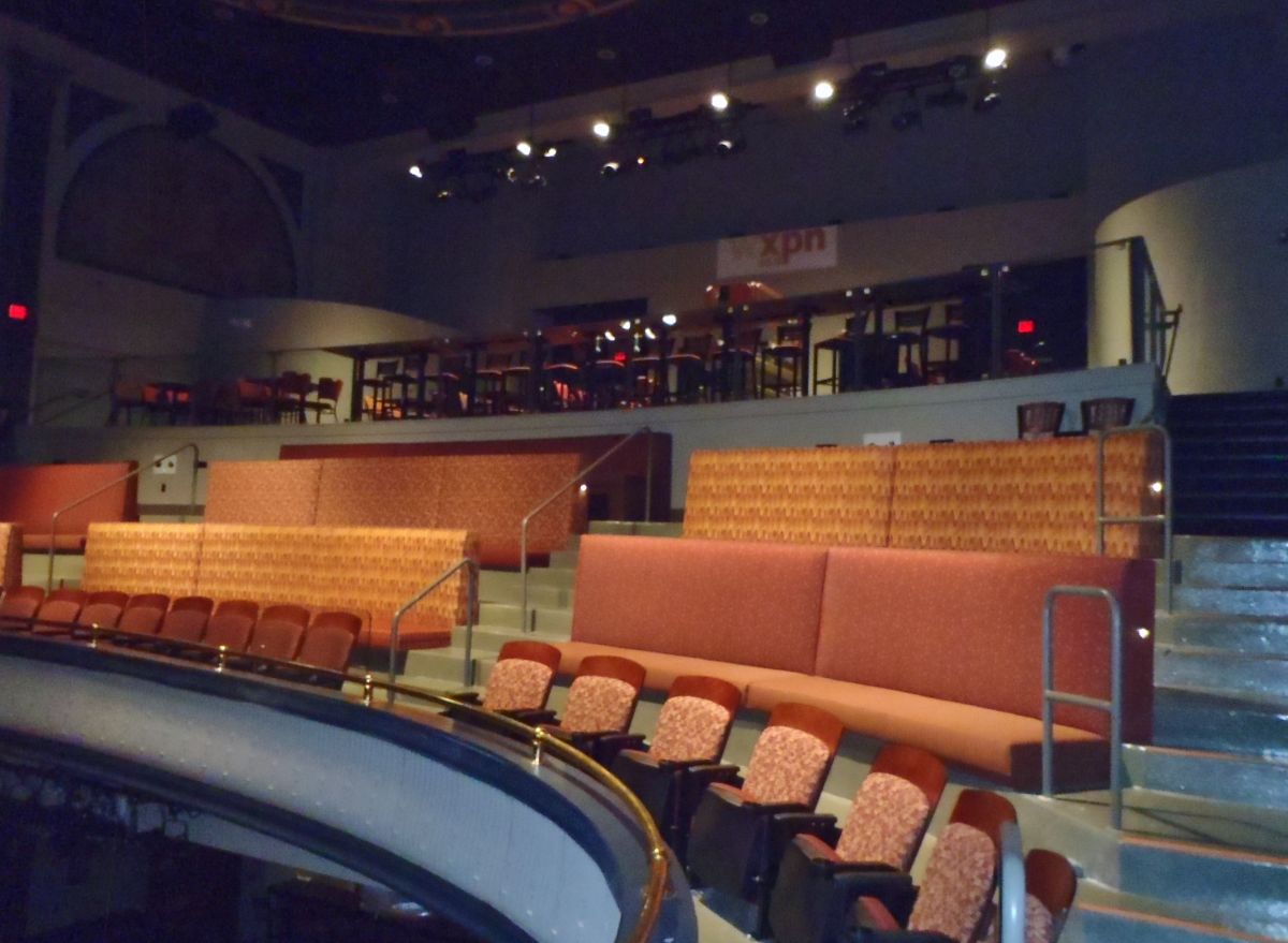 Queen Theatre 6